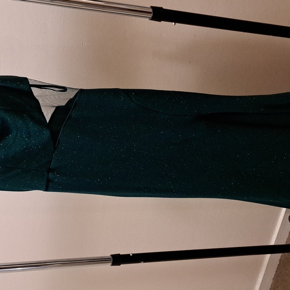 Dress sz medium in emerald green shimmer